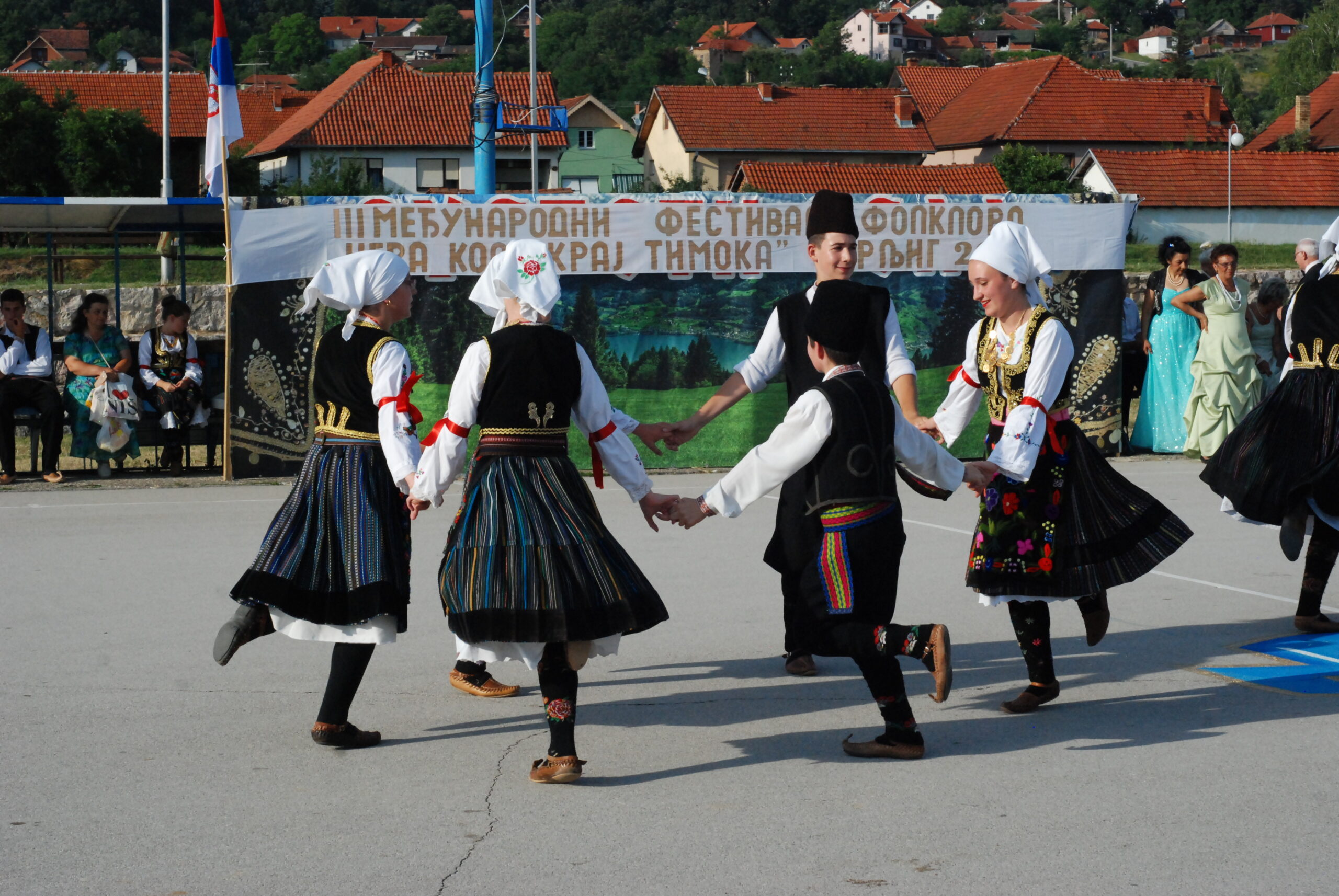 igra kolo kraj Timoka – KUD Svrljig